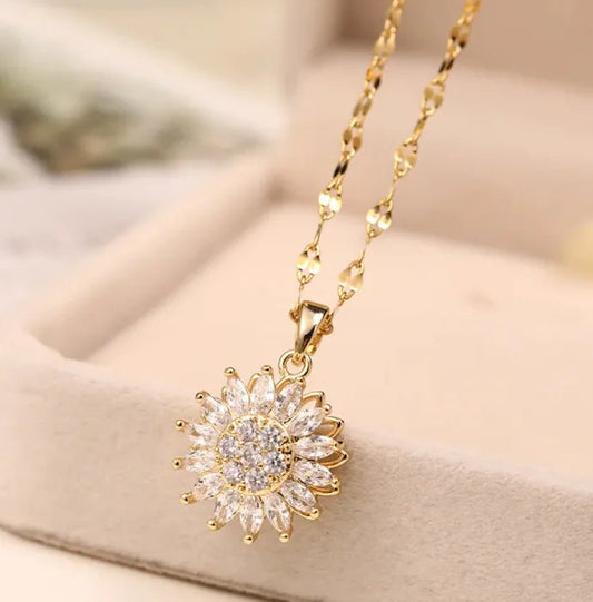 Pendant Necklace - Merlani